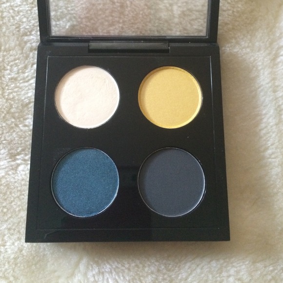 🚫SOLD🚫MAC 4 Color eyeshadow set