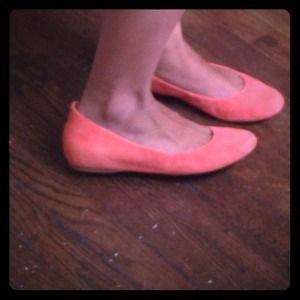 J.crew peach-color flats! Extra comfy! Super cute!