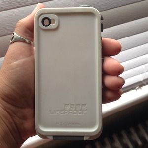 phone 4/4s authentic life proof case‼️Price drop‼️