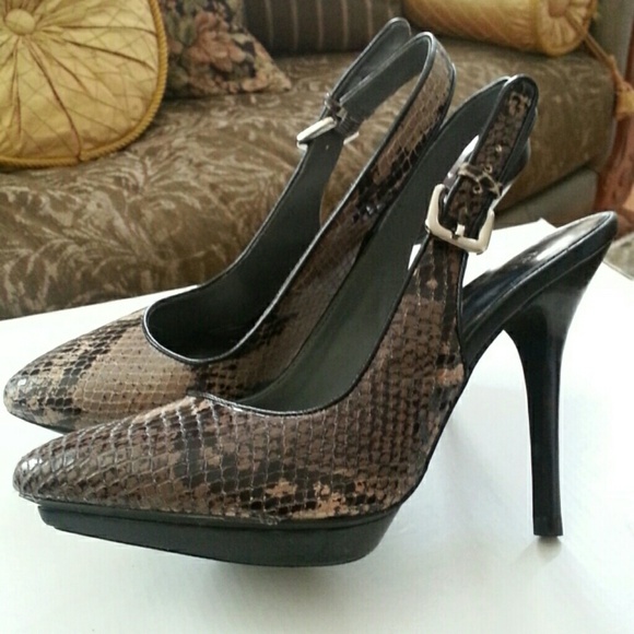 INC Lambert Leather Gray Snakeskin Print Slingback - Picture 3 of 4