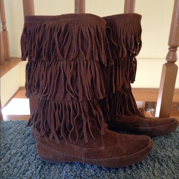 Moccasin boots