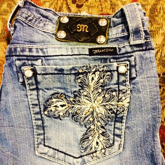 DISTRESS STYLE MISS ME JEANS SIZE 30