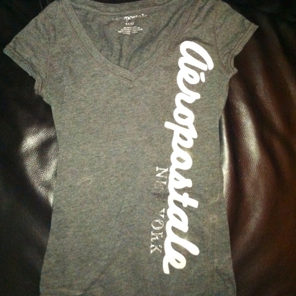 3 gently used aero tops  with sparkly letters - Picture 1 of 3