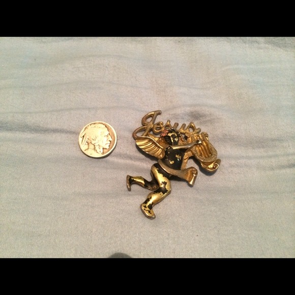 Jesus broach