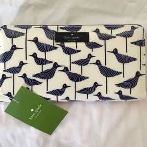 FLASH SALE!! Kate Spade Sandpiper Neda Wallet