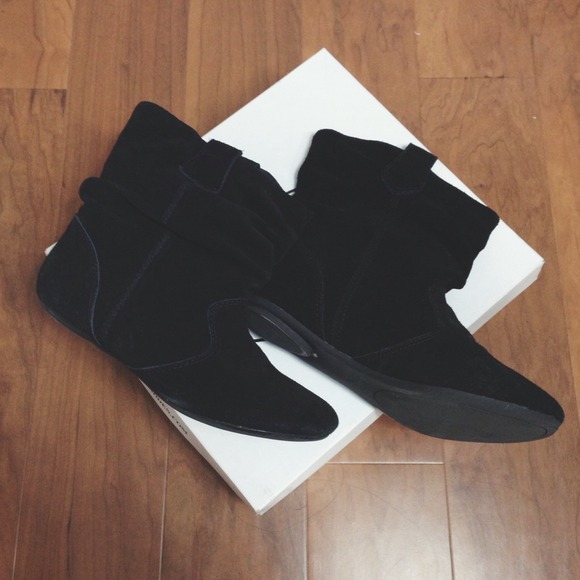 🎉 LAST CHANCE 🎉 Steve Madden Boots