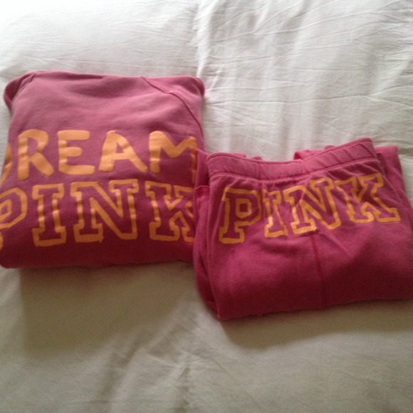 💗💗VS Pink sweats & hoodie💗💗 bundled