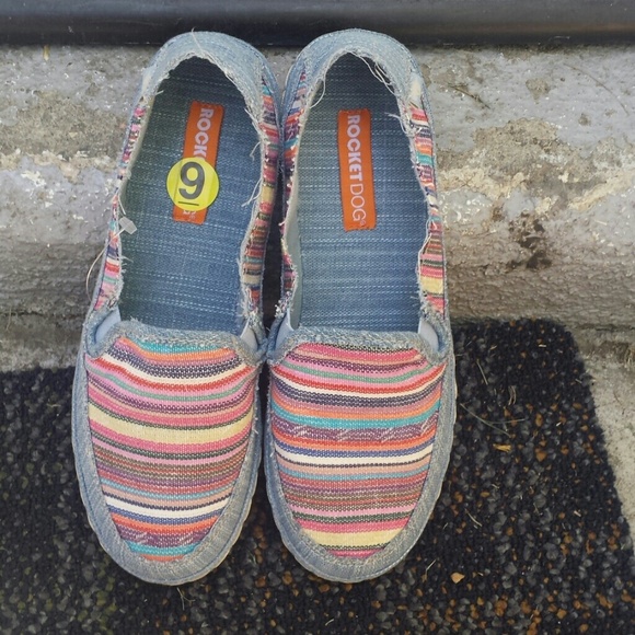 🆕 Striped brand new flats!