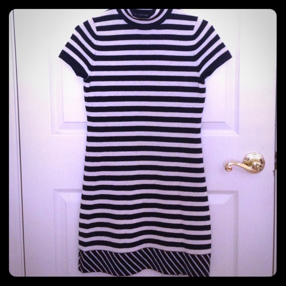 Short sleeve sweater dress
