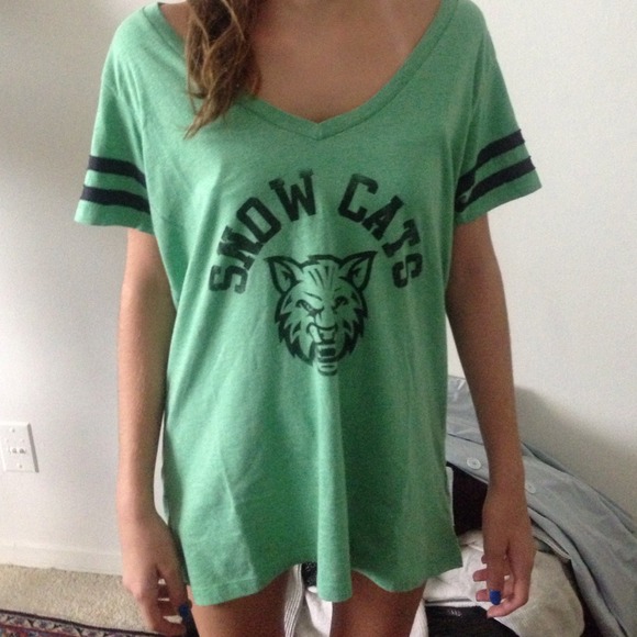 Forever 21 Snow cats Top