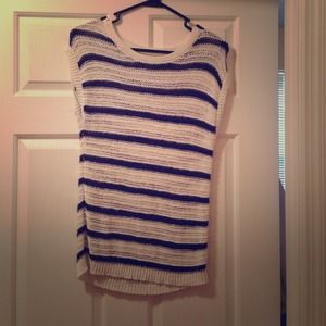 BLUE AND WHITE STRIPED KNITTED SLEEVELESS TOP!