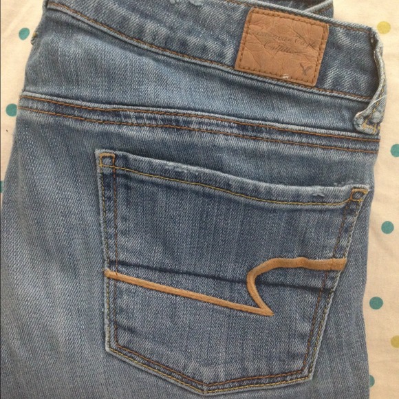 American Eagle Light/Medium Wash Skinny Jeans