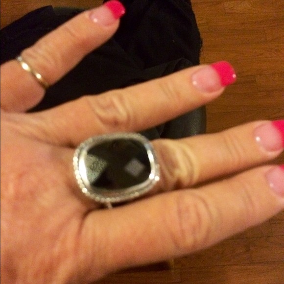 Ring - Picture 1 of 3
