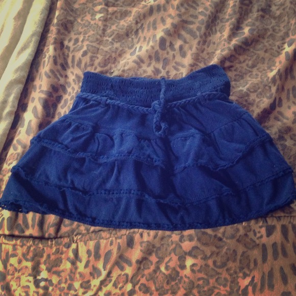 dark blue ruffled skirt