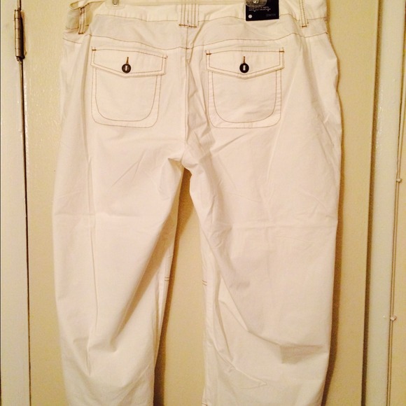 Capris - Picture 2 of 2