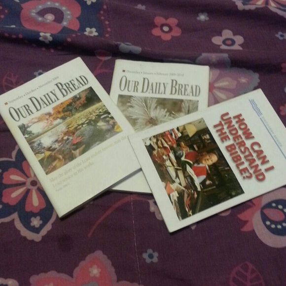 Books - Picture 2 of 3