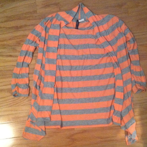 Grey and pink striped cartagain
