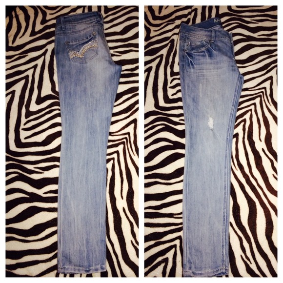 Almost Famous Pants - Almost Famous skinny jeans size 9