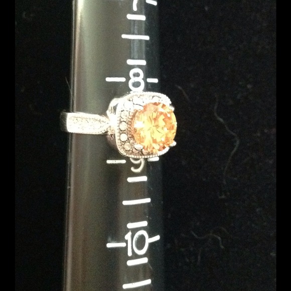 SOLD LOCAL BUT MORE BEAUTIFUL ONES TO COME💍 - Picture 2 of 3