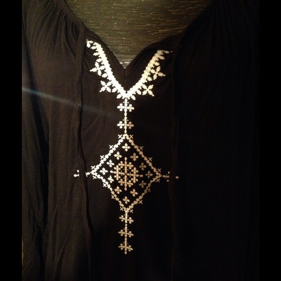 Black boho style  top - Picture 2 of 3