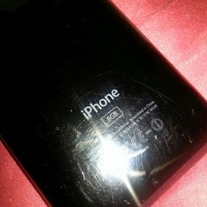 IPhone 8GB/ bundle Nike