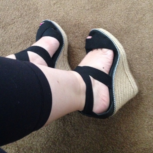 🚫🚫🚫🚫 SOLD Tory Burch Espadrilles Wedges - Picture 3 of 4