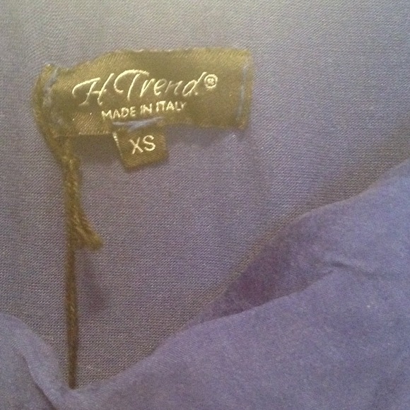 Beautiful sheer top w/ angled bottom & sequins - Picture 3 of 4