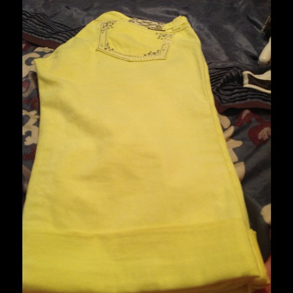 Miss me capris new with no tags