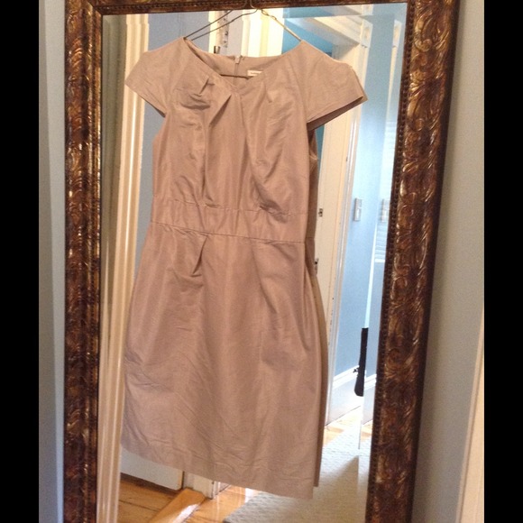 Banana Republic Dresses & Skirts - Banana Republic silver grey shine dress