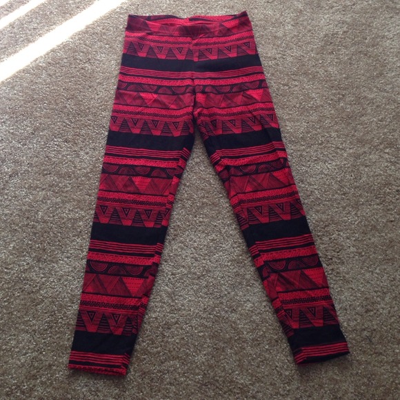 AA Aztec print leggings