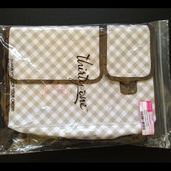 Thirty-One Pack N' Pull Caddy in Taupe Gingham