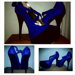 Black and blue platform stiletto