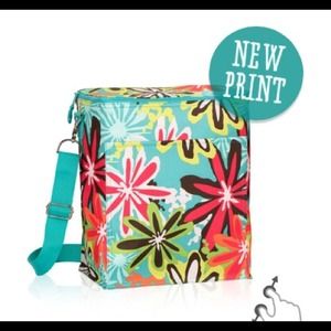 THIRTY ONE BRAND NEW PICNIC THERMAL TOTE