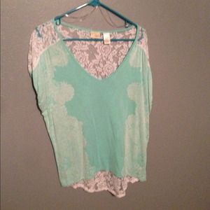 Daytrip lace shirt NWOT