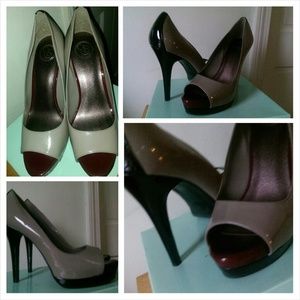 Gray -Jessica Simpson 3 tone peep toe pump