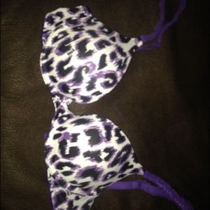 VS Pink Push-up Bra. 32C