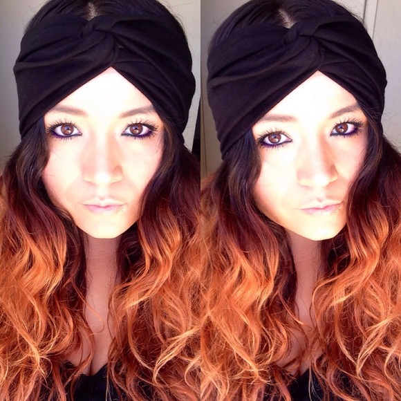 Faux turban in solid black