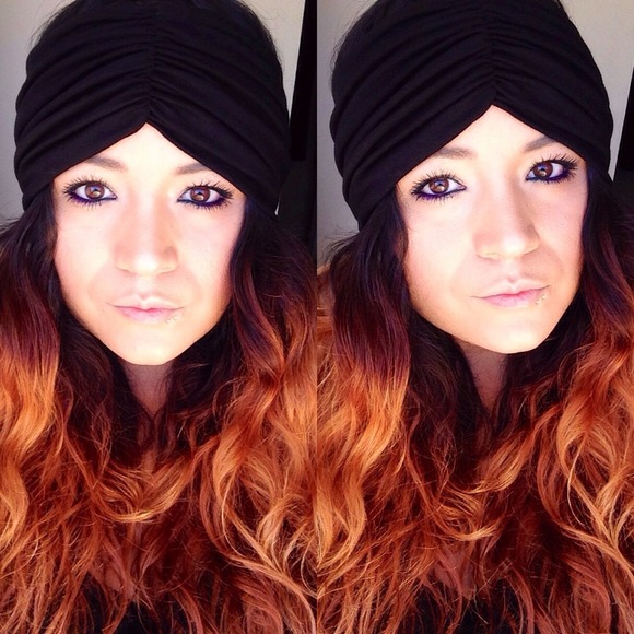 The gypsy in solid black