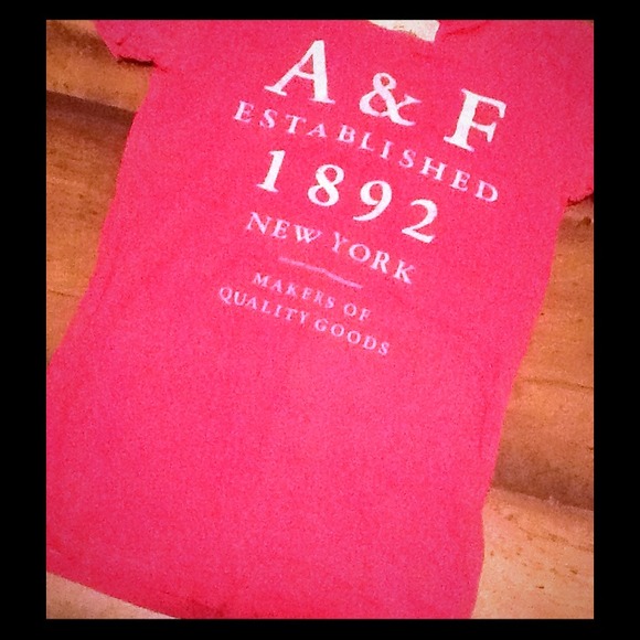 Xs Abercrombie tee
