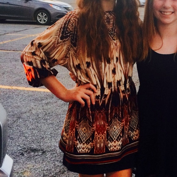🚨Tribal Print Long Sleeved Dress🚨