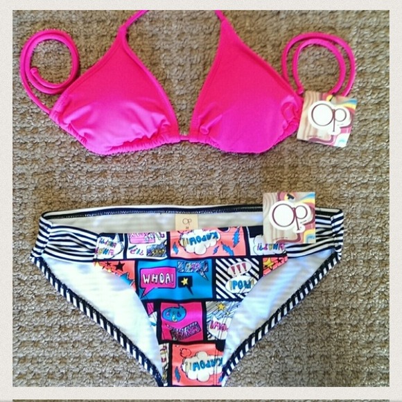 Comic strip bikini top & bottom. NEW with tag