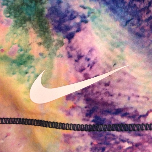 TRADED Nike pro shorts - Picture 2 of 4