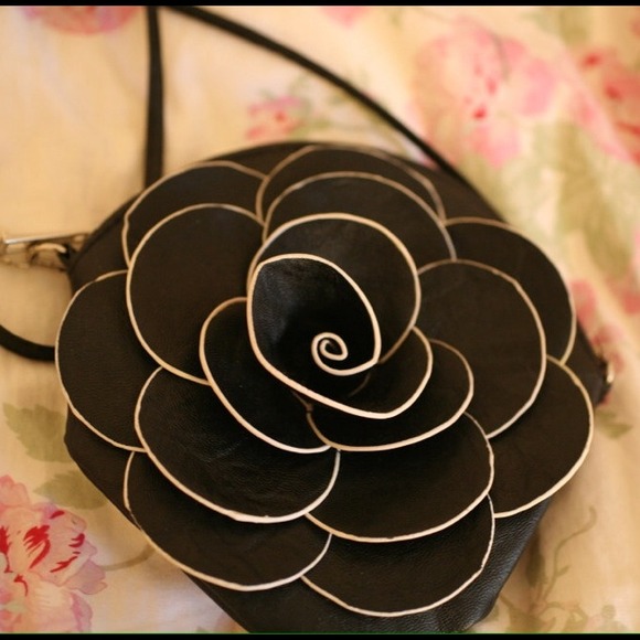Black rose purse