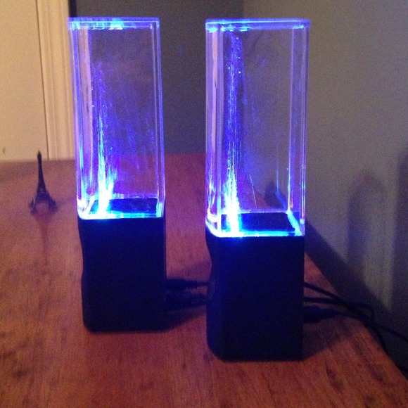 Water speakers - Picture 2 of 2