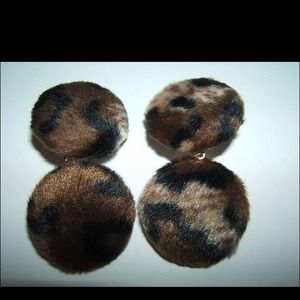 FUZZY Leopard 80's Large RARE VTG clip Earrings