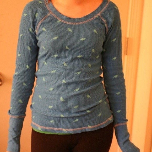 Blue with bird print thermal shirt