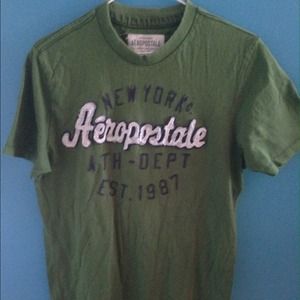 *SOLD IN BUNDLE* Men's Aeropostale Green T-Shirt