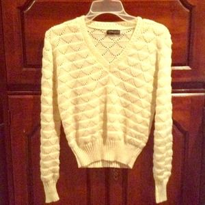 White knit sweater