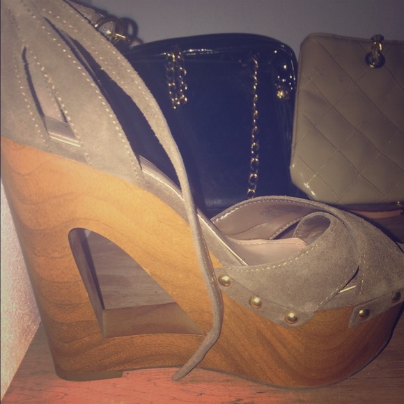 Jessica simpson really cute wedges