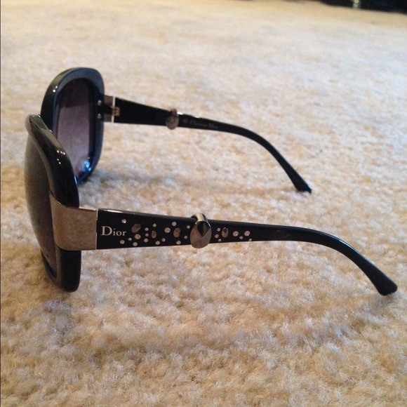 Additional photos - see original listing - Picture 2 of 4